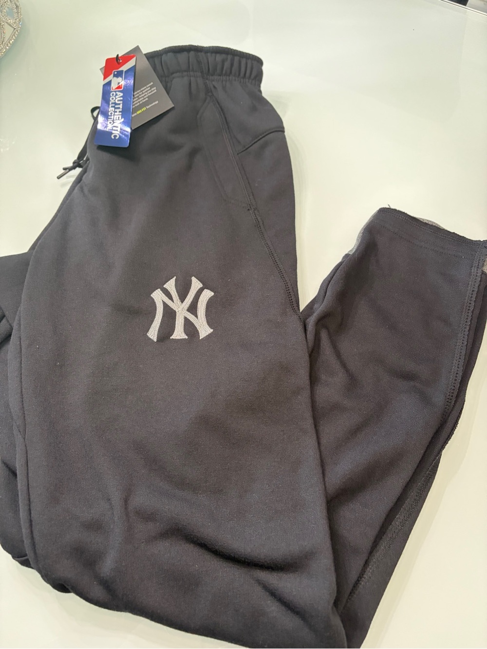 Nike Black New York Yankees Logo Jogger pants M - Picture 5 of 9
